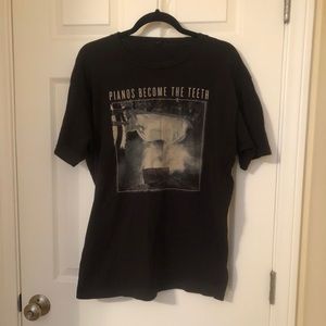 Men’s pianos become the teeth band tee